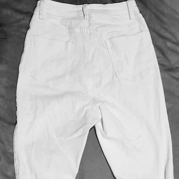 Jeans - Picture 3 of 3